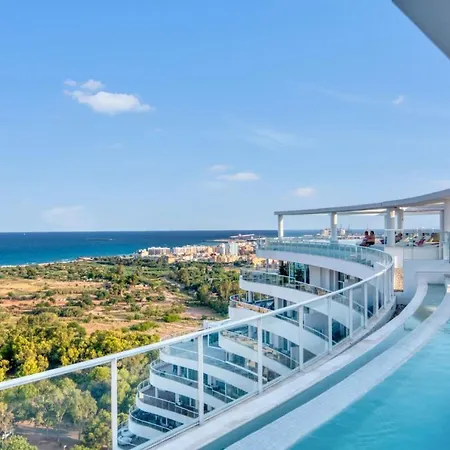 Apartment Luxury Penthouse With Panoramic Sea Views
