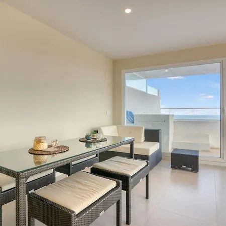Luxury Penthouse With Panoramic Sea Views Apartment