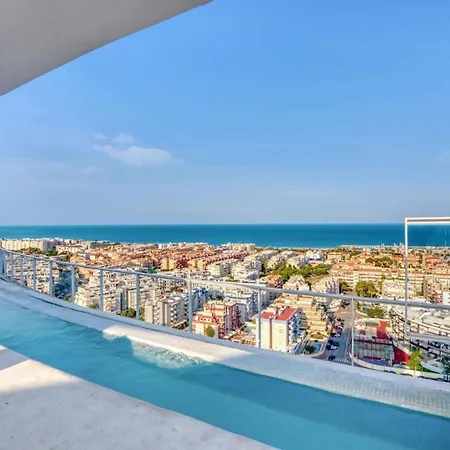 Apartment Luxury Penthouse With Panoramic Sea Views *